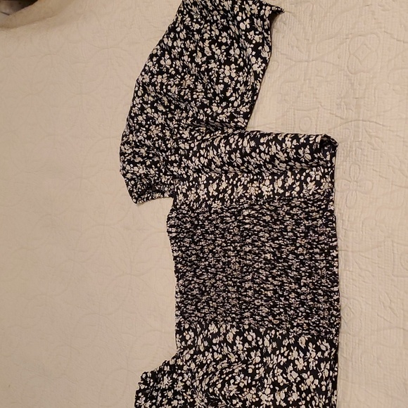 Levi's Crop Top - Picture 7 of 10